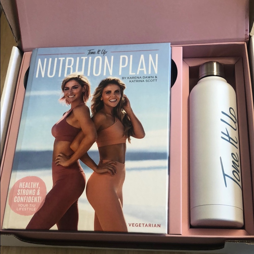 Tone it up starter pack, never used, vegetarian